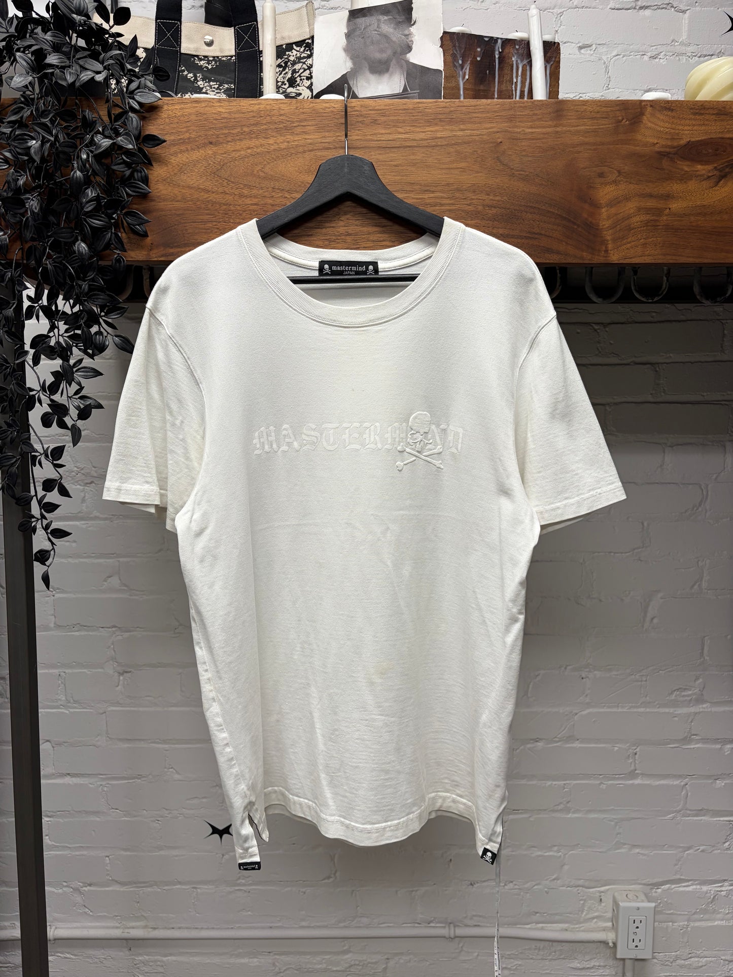 Mastermind ‘Skull & Bones’ White Graphic T-Shirt