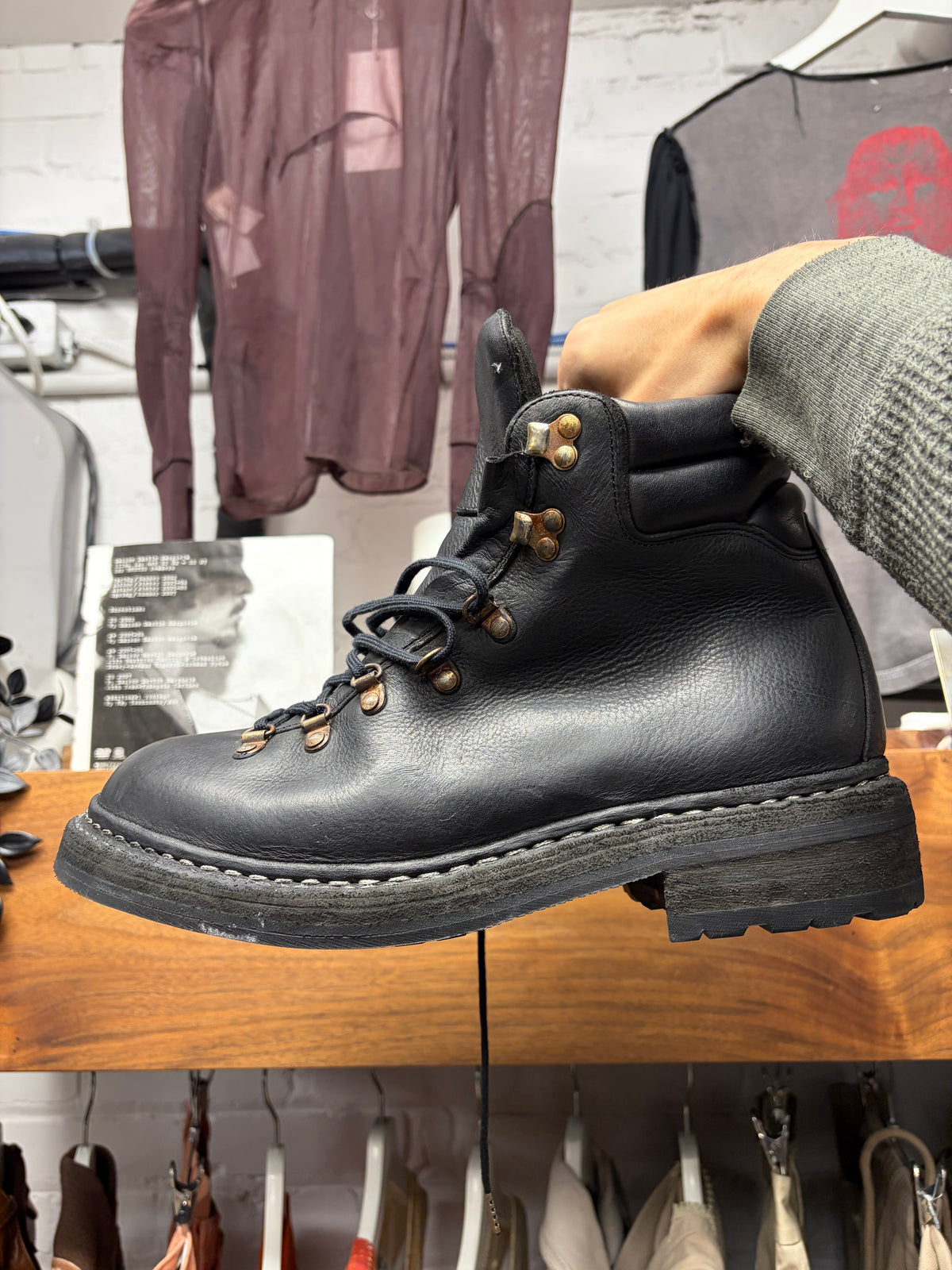Guidi ‘19M’ Full Grain Black Leather Hiking Boots