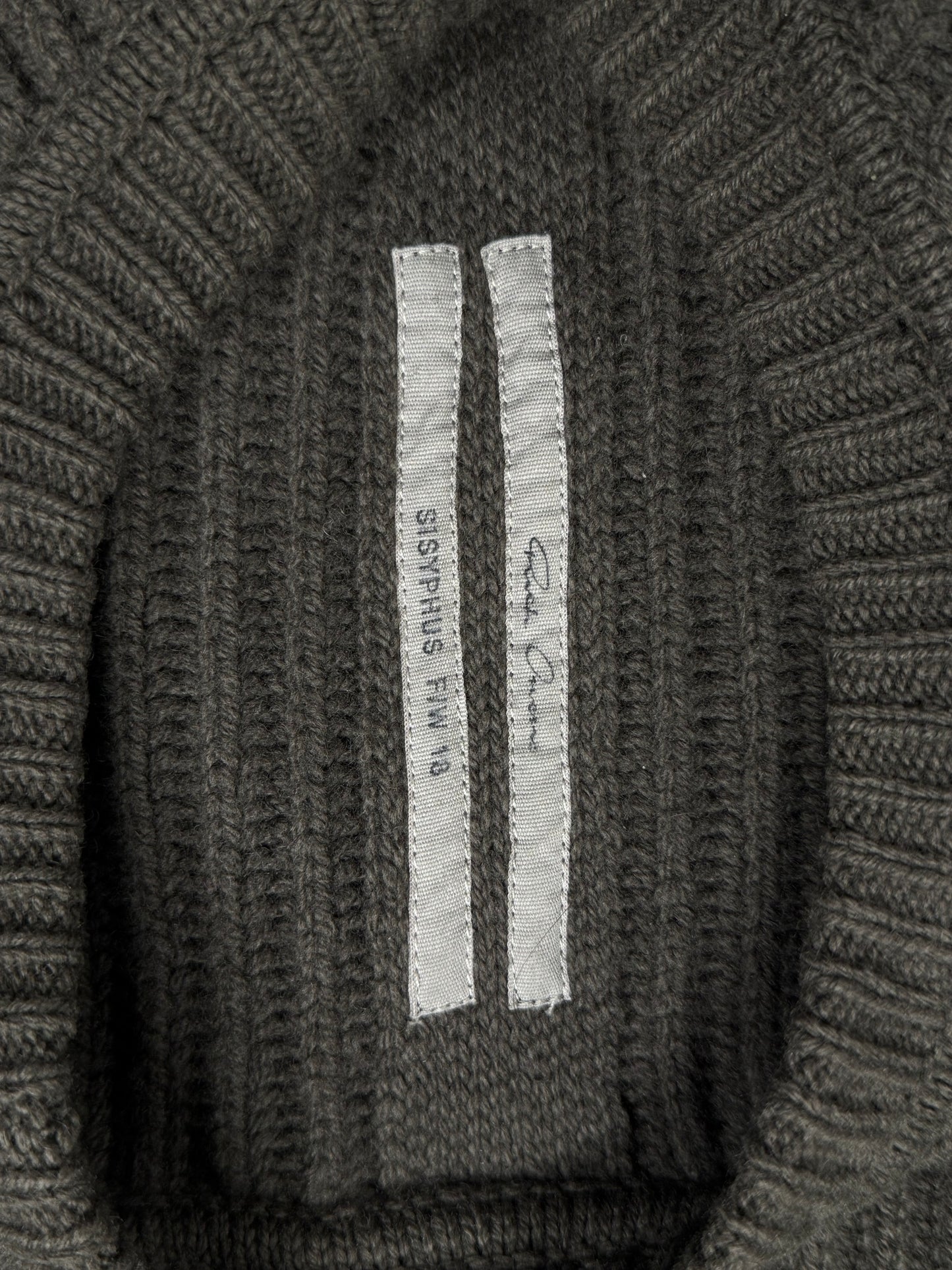 AW2018 Rick Owens ‘Sisyphus’ Ribbed ‘Dark Dust’ Knit Sweater