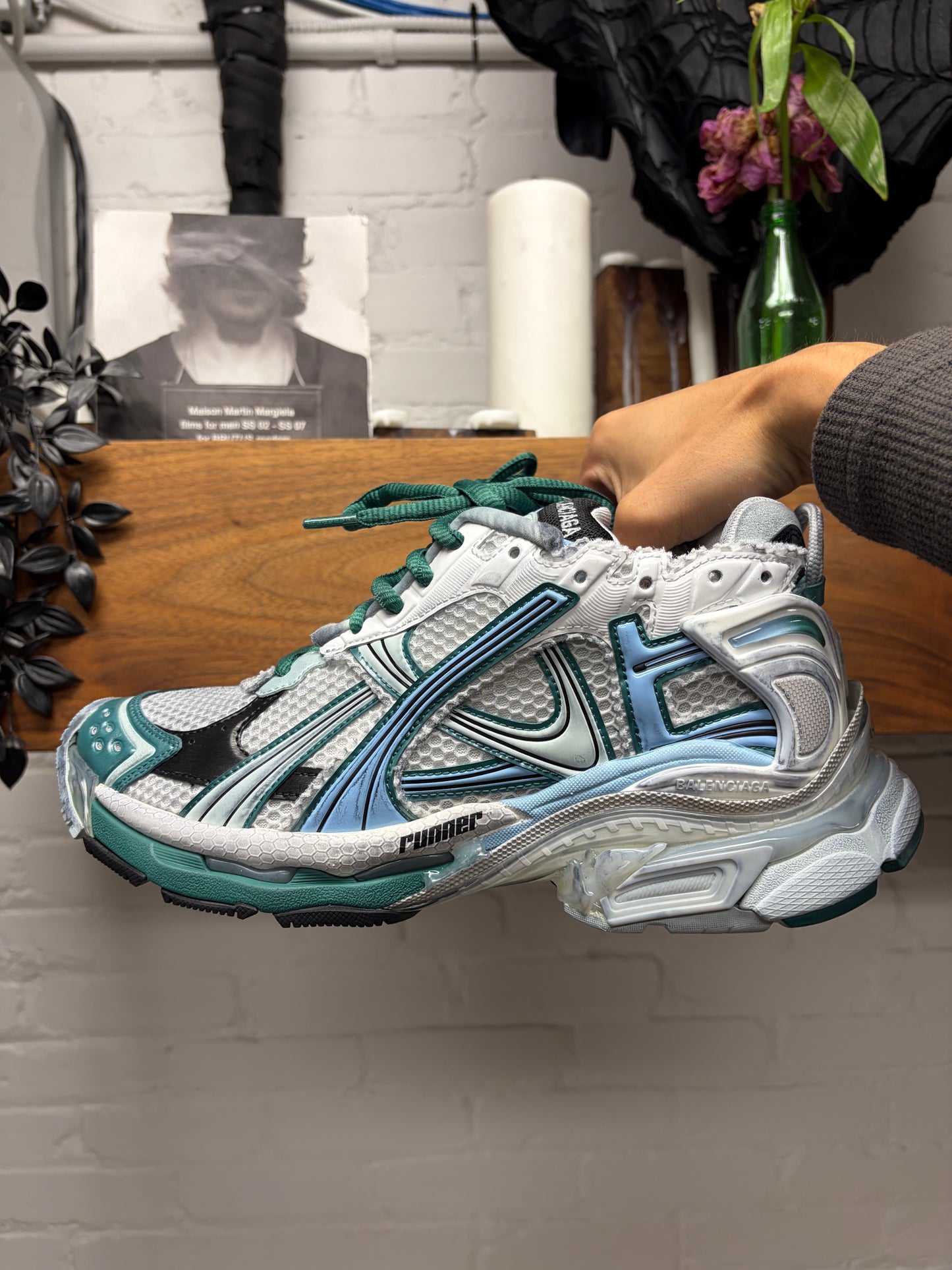 Balenciaga ‘Runner’ White/Teal Blue Low Top Sneakers