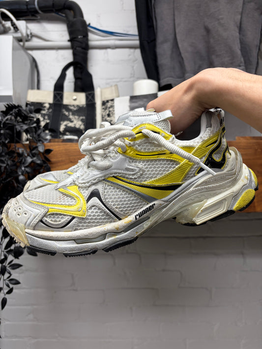 Balenciaga ‘Runner’ White/Yellow Low Top Sneakers