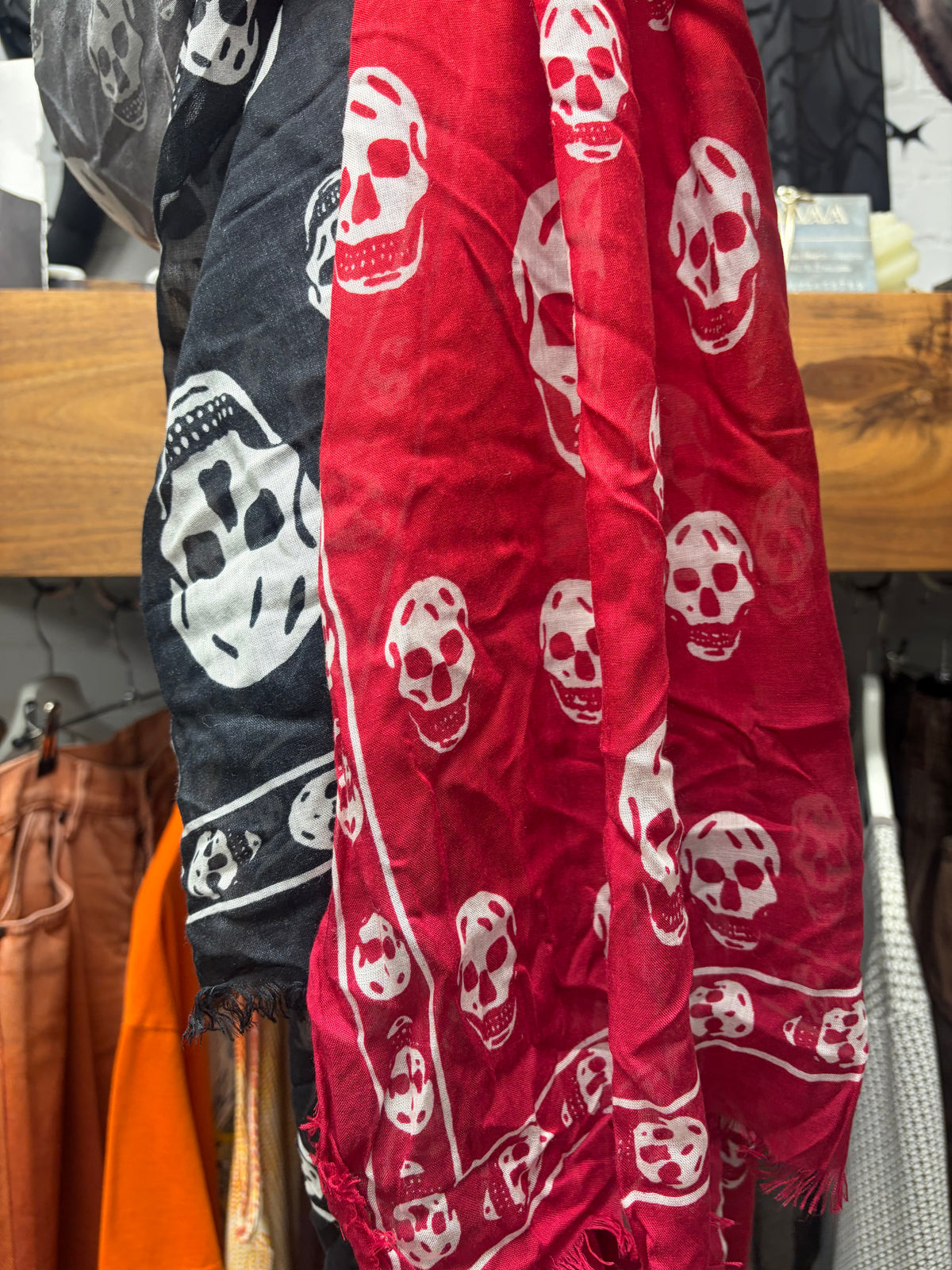 Alexander McQueen XL size Silk Black/Red Skull Print Scarf