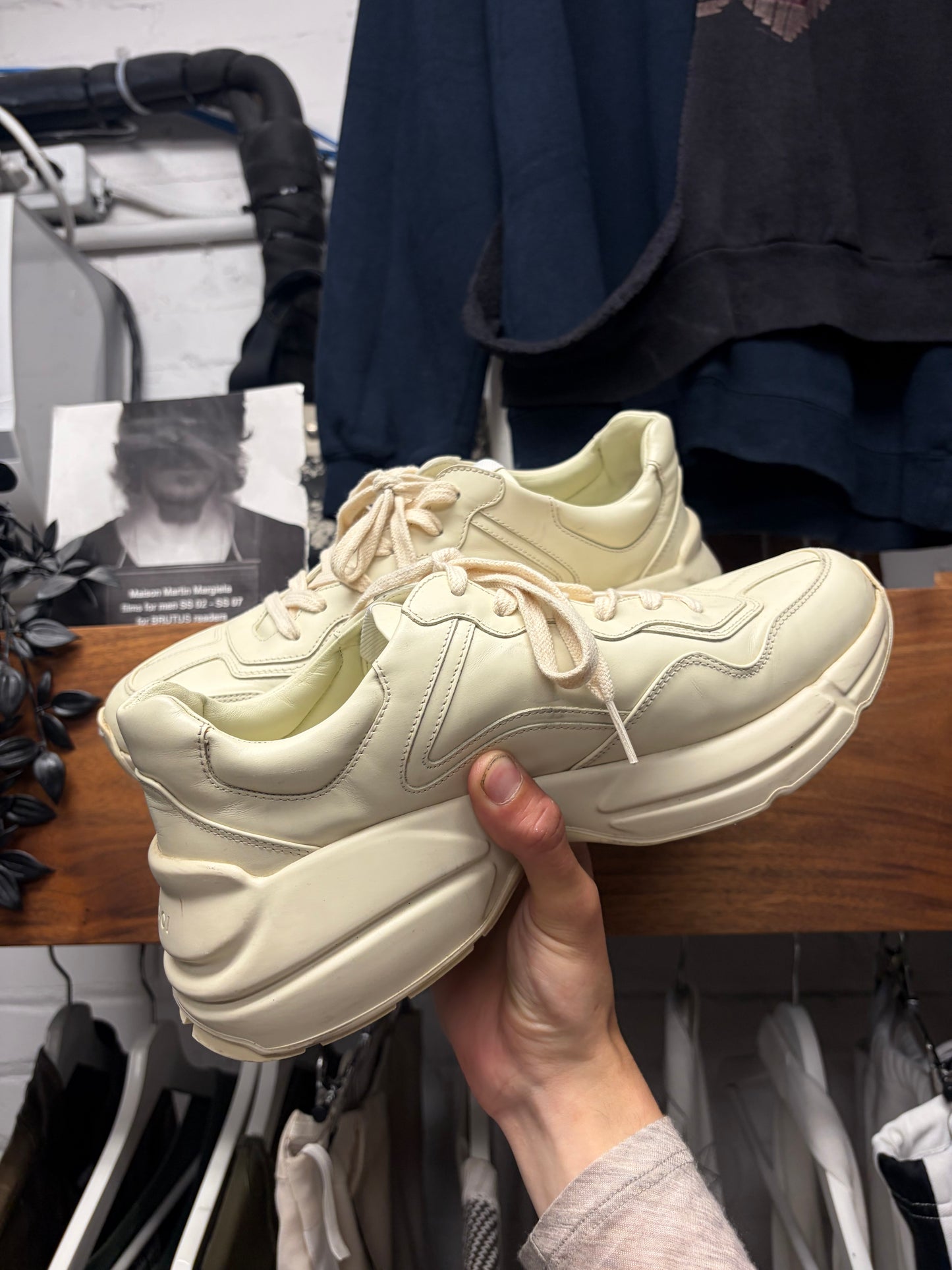 Gucci ‘Rhyton’ Wooster Cream White Low Top Leather Sneakers
