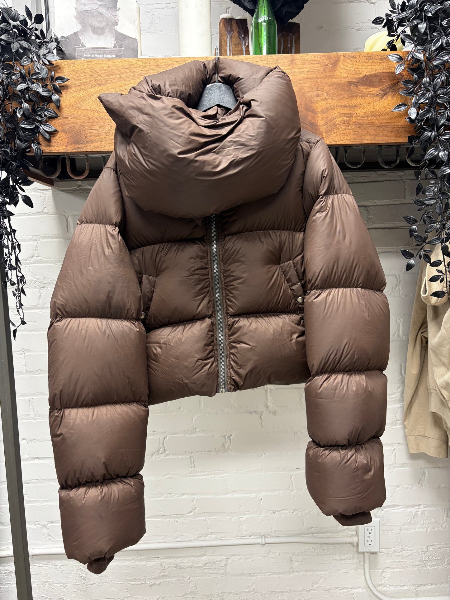 AW2023 Rick Owens ‘Luxor’ Scarf Wrap Brown Down Fill Cropped Puffer Jacket