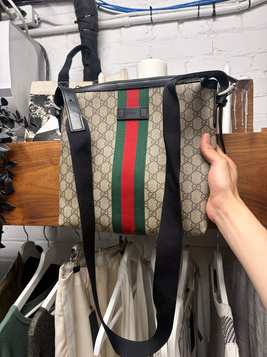 Gucci ‘GG Web Supreme’ Canvas Monogram Flat Messenger Bag