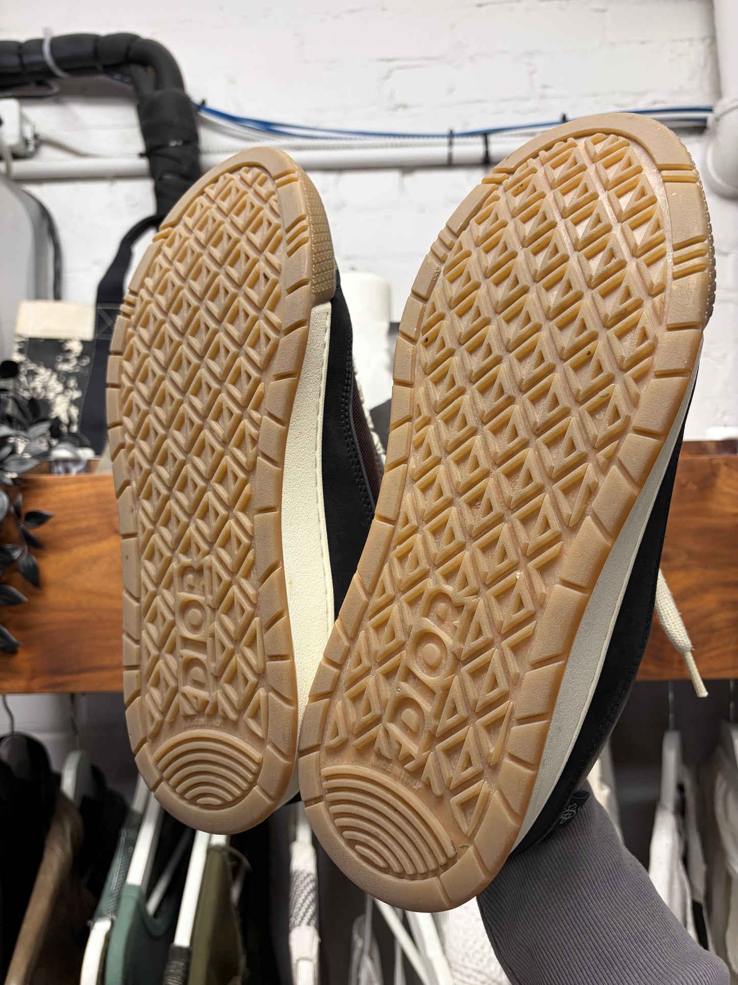 Dior x Travis Scott ‘B713’ Cactus Jack Low Top Sneakers
