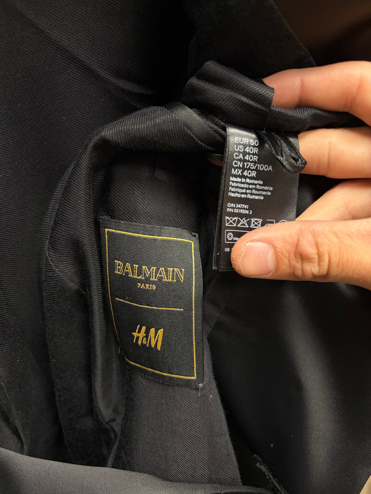 AW2015 Balmain x H&M Velvet ‘Smoking Jacket’ Single Button Blazer