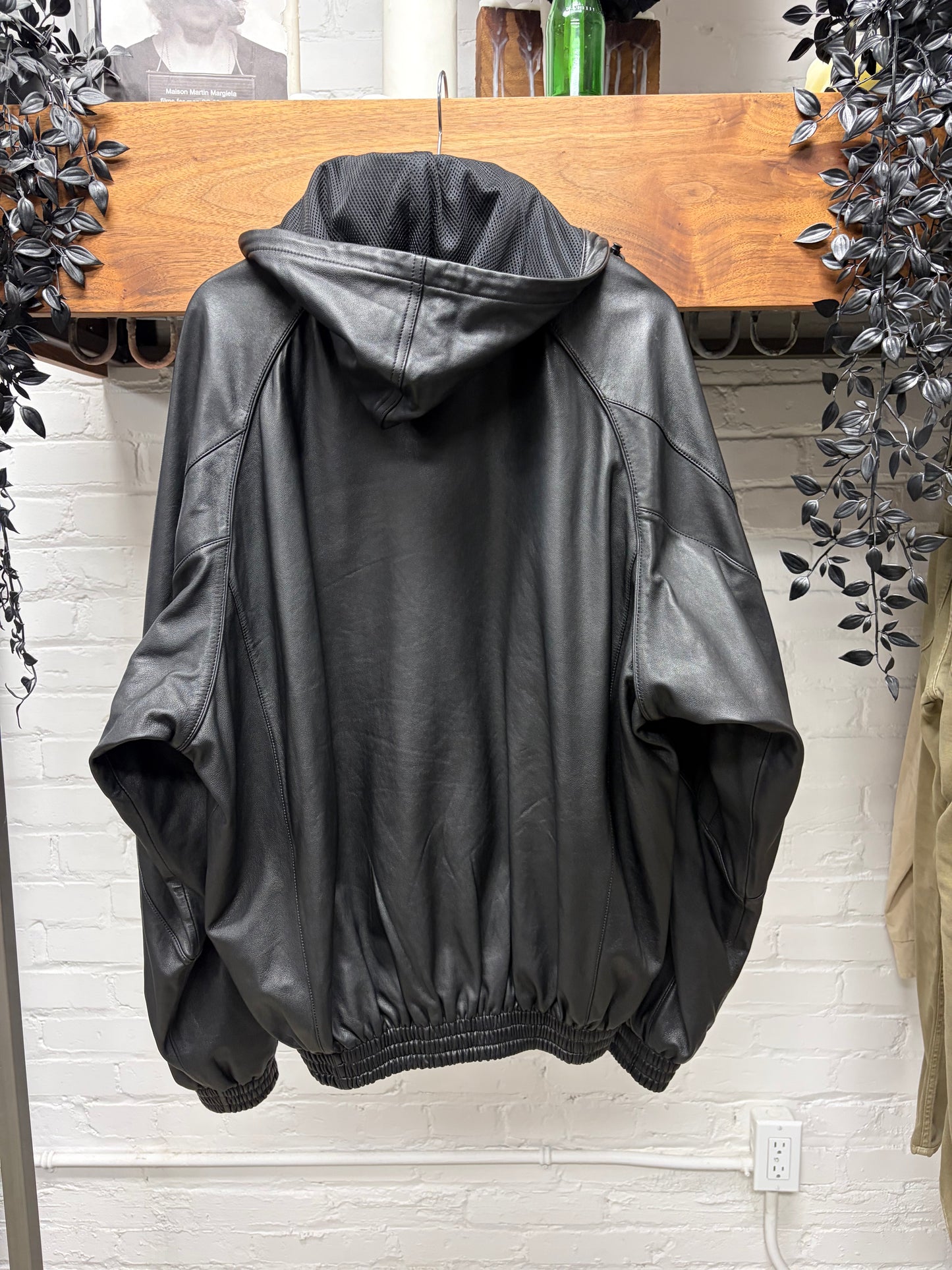 2022 Balenciaga ‘3B Sports Icon Logo’ Black/White Leather Zip-Up Bomber Jacket