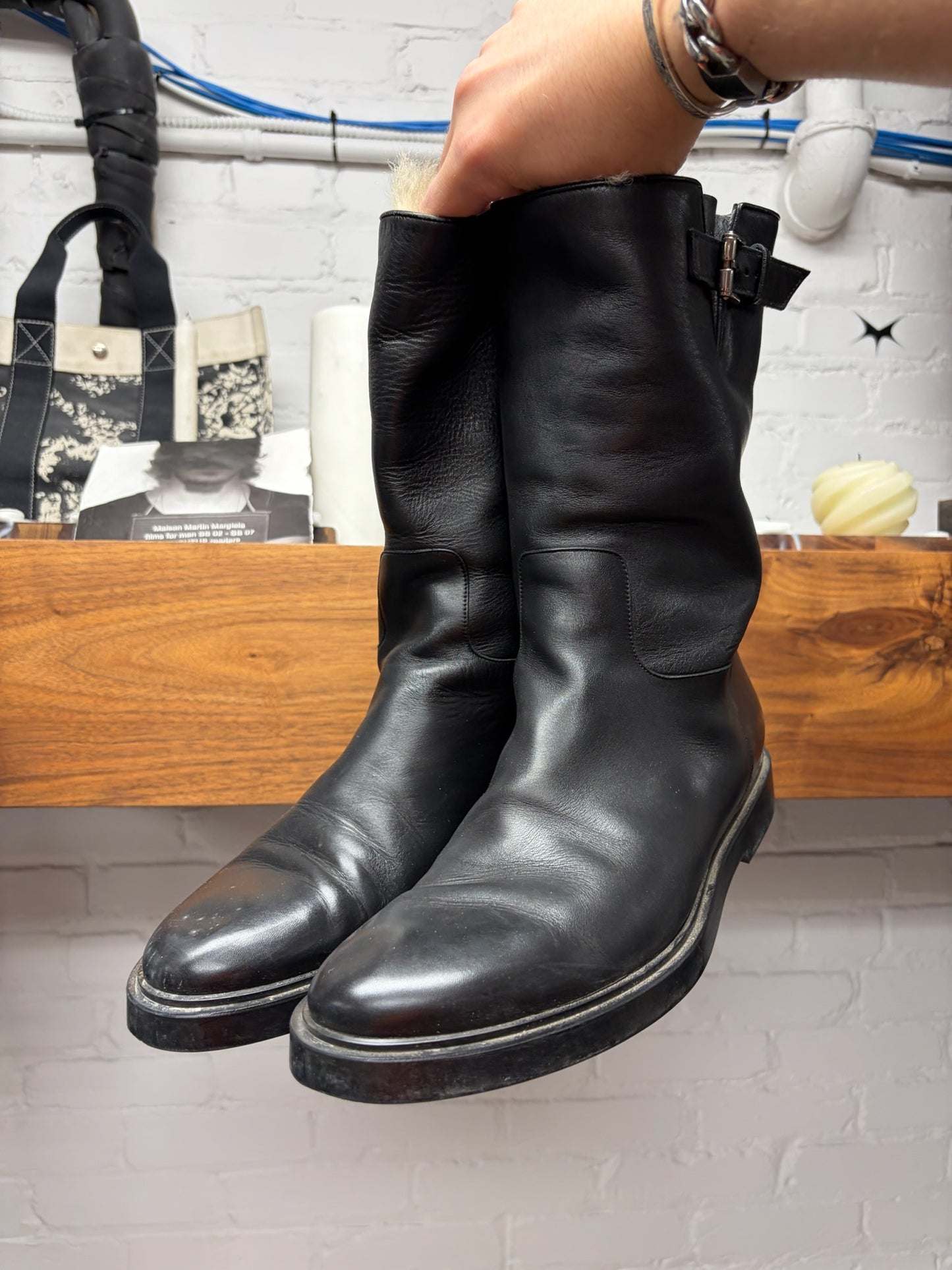 AW2000 Gucci by Tom Ford Fur Lined Calfskin Leather Boots