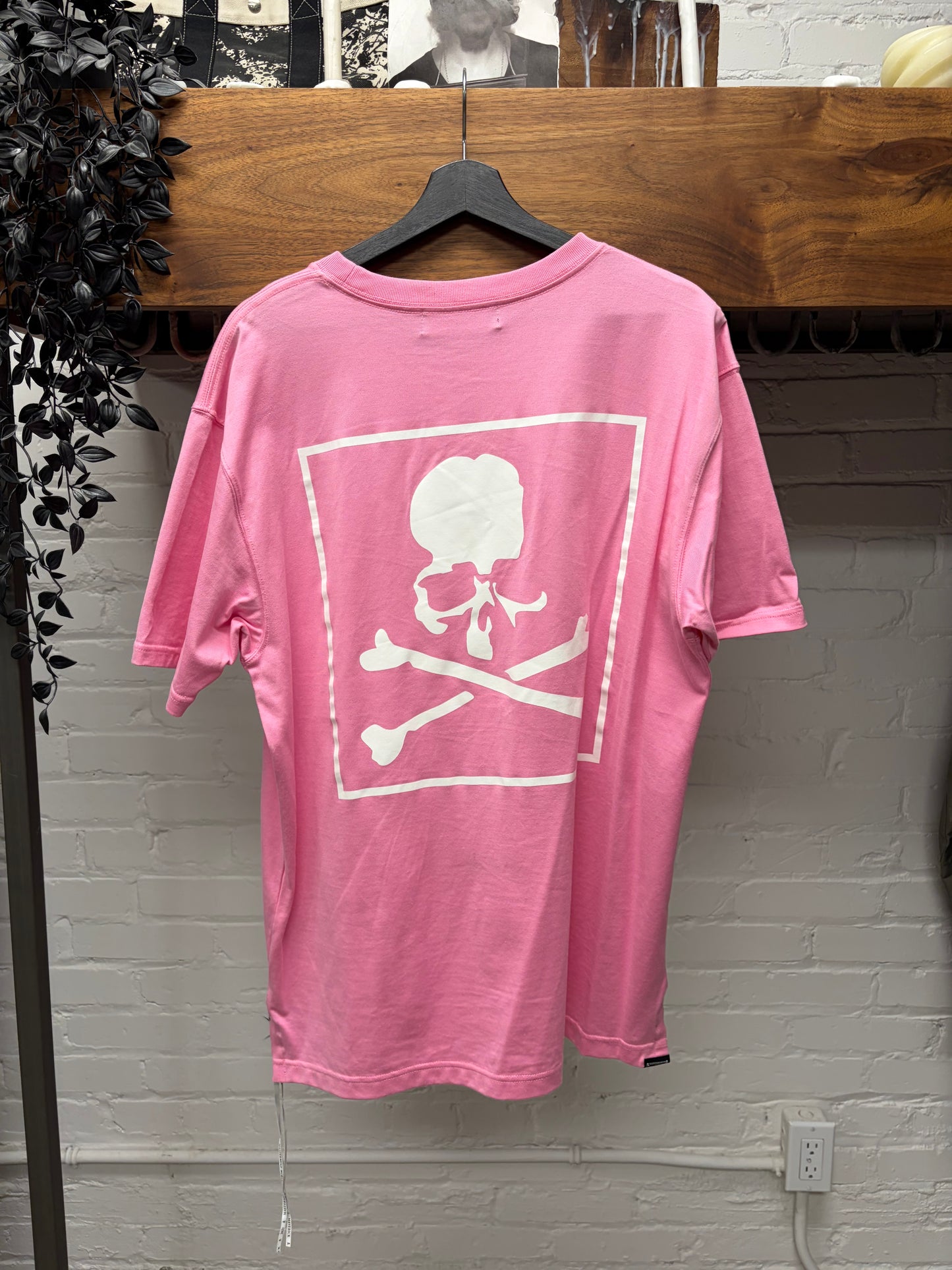 Mastermind ‘Skull & Bones’ Pink Logo T-Shirt
