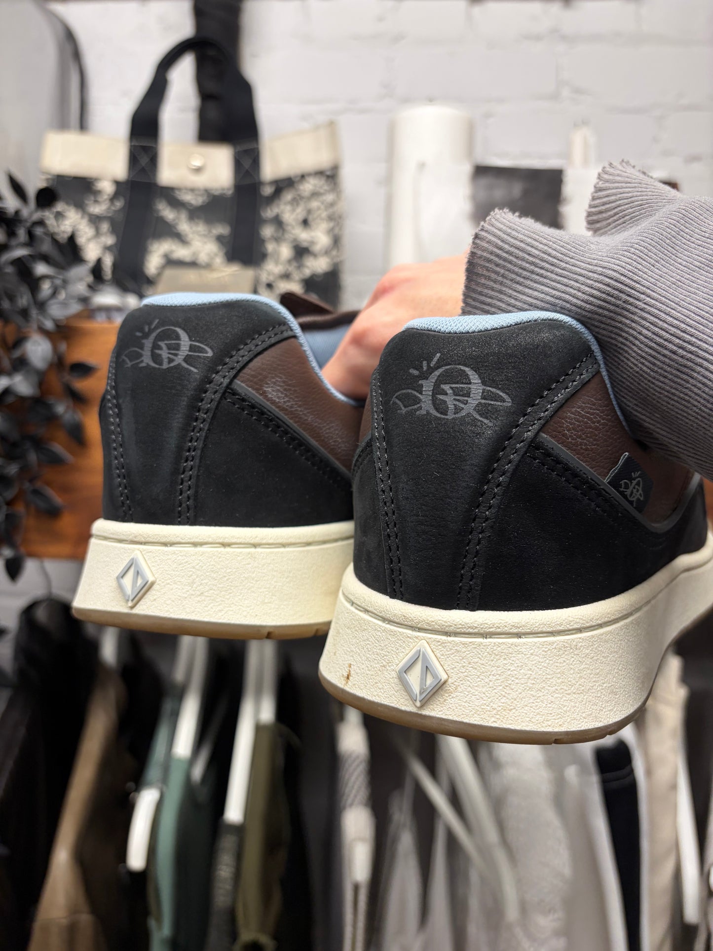 Dior x Travis Scott ‘B713’ Cactus Jack Low Top Sneakers