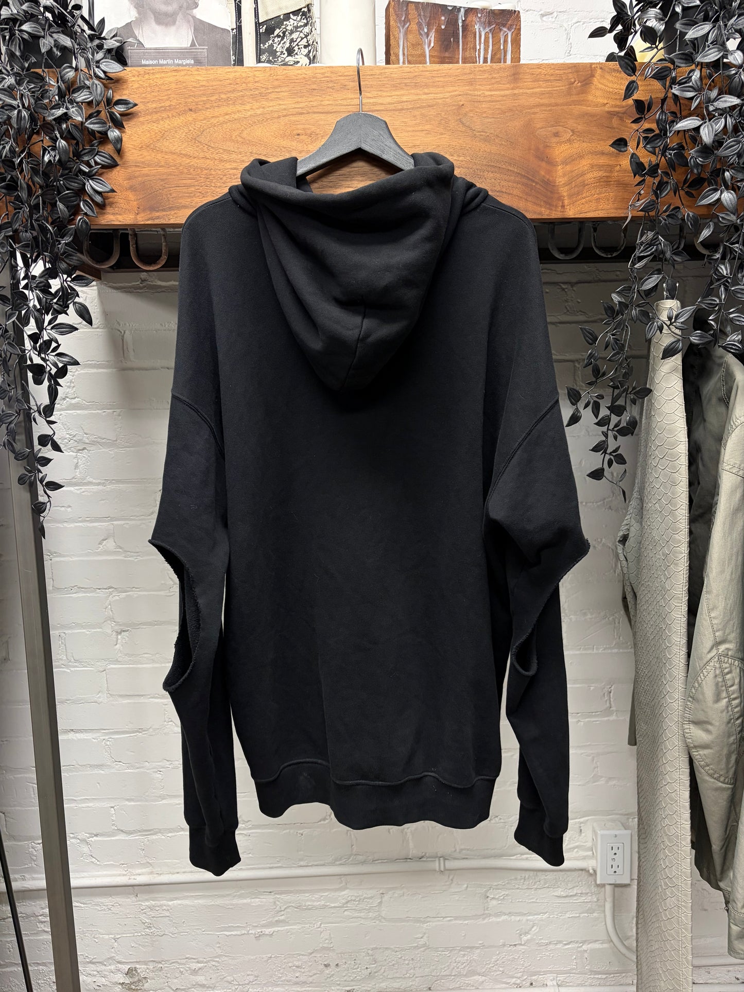 SS2019 Vetements ‘Bullet Shell’ Black Zip-Up Hoodie