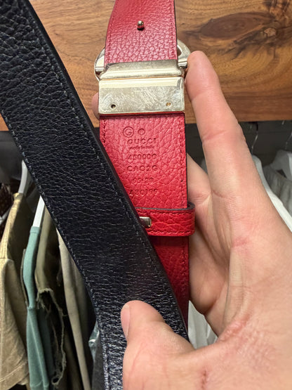 Gucci Pebbled Calfskin ‘1973 Logo’ Reversible Red/Black Leather Belt