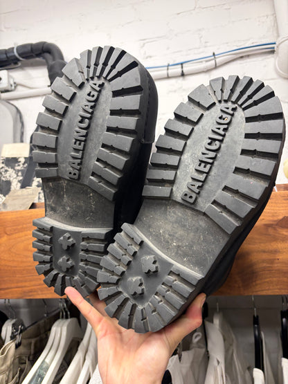 Balenciaga ‘Alaska’ Black Oversized Low Top Boots