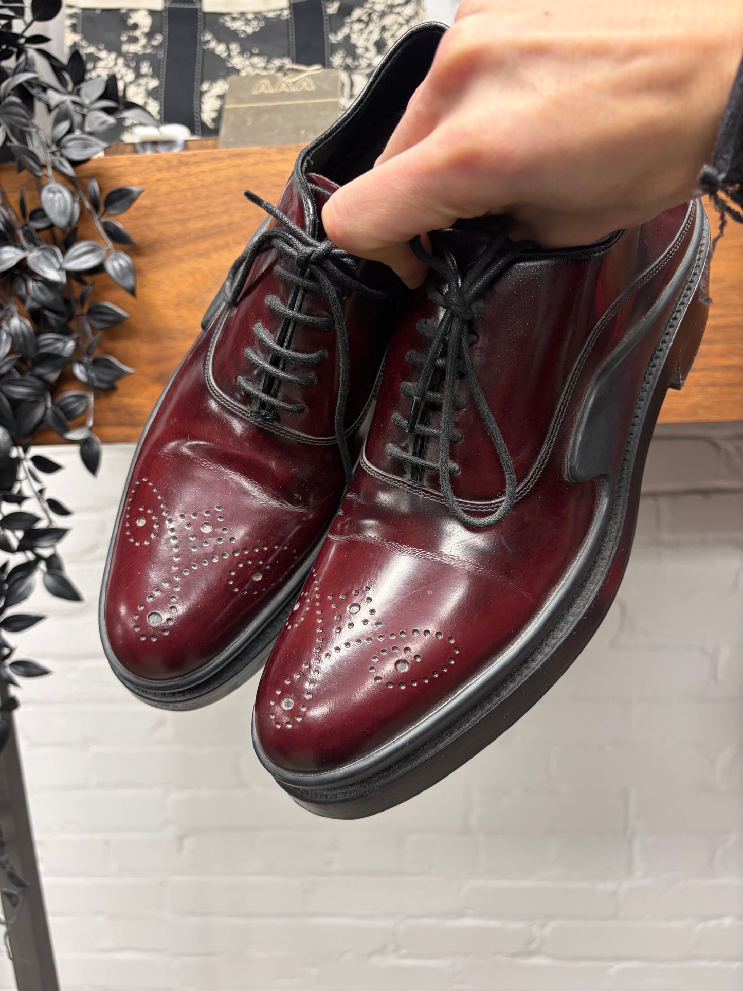 AW2015 Prada Brushed Red Leather Wingtip Oxford Derbys