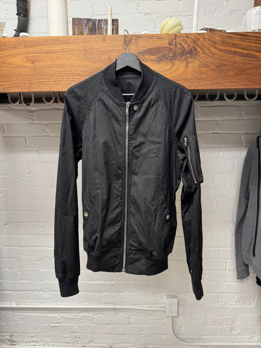 SS2018 Rick Owens ‘Dirt’ Lightweight Cotton MA-1 Bomber Jacket