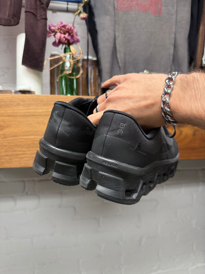 Post Archive Faction x ON Running ‘Cloudmonster 2’ Black Low Top Sneakers