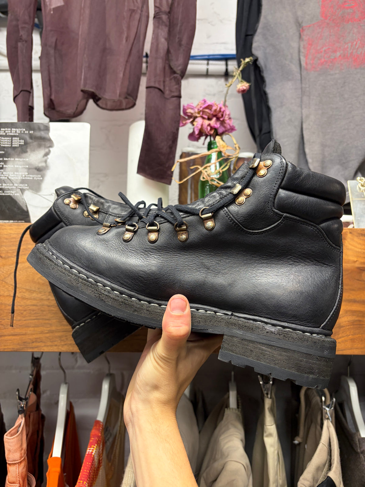 Guidi ‘19M’ Full Grain Black Leather Hiking Boots