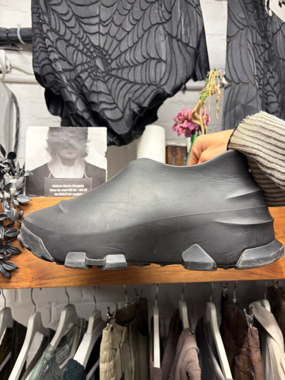 Givenchy ‘Monumental’ Mallow Molded Black Sneakers