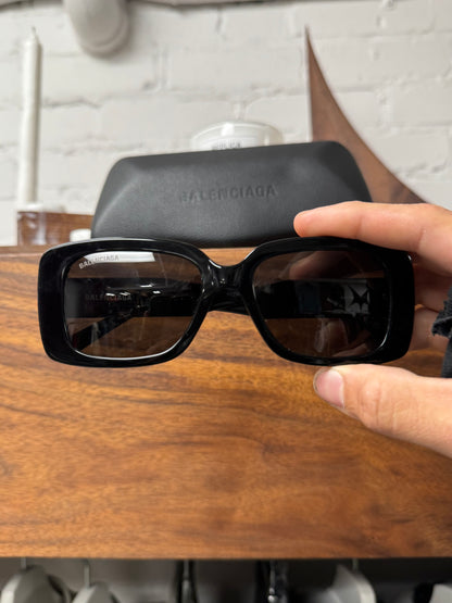 Balenciaga ‘BB Interlock Logo’ Matte Black Sunglasses