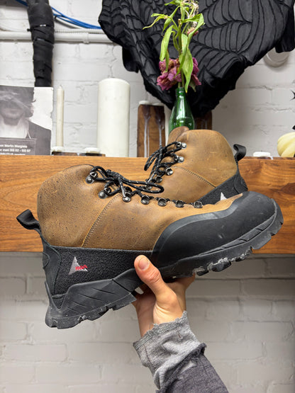 R.O.A. ‘Andreas’ Noix Brown Leather/Black Hiking Boots