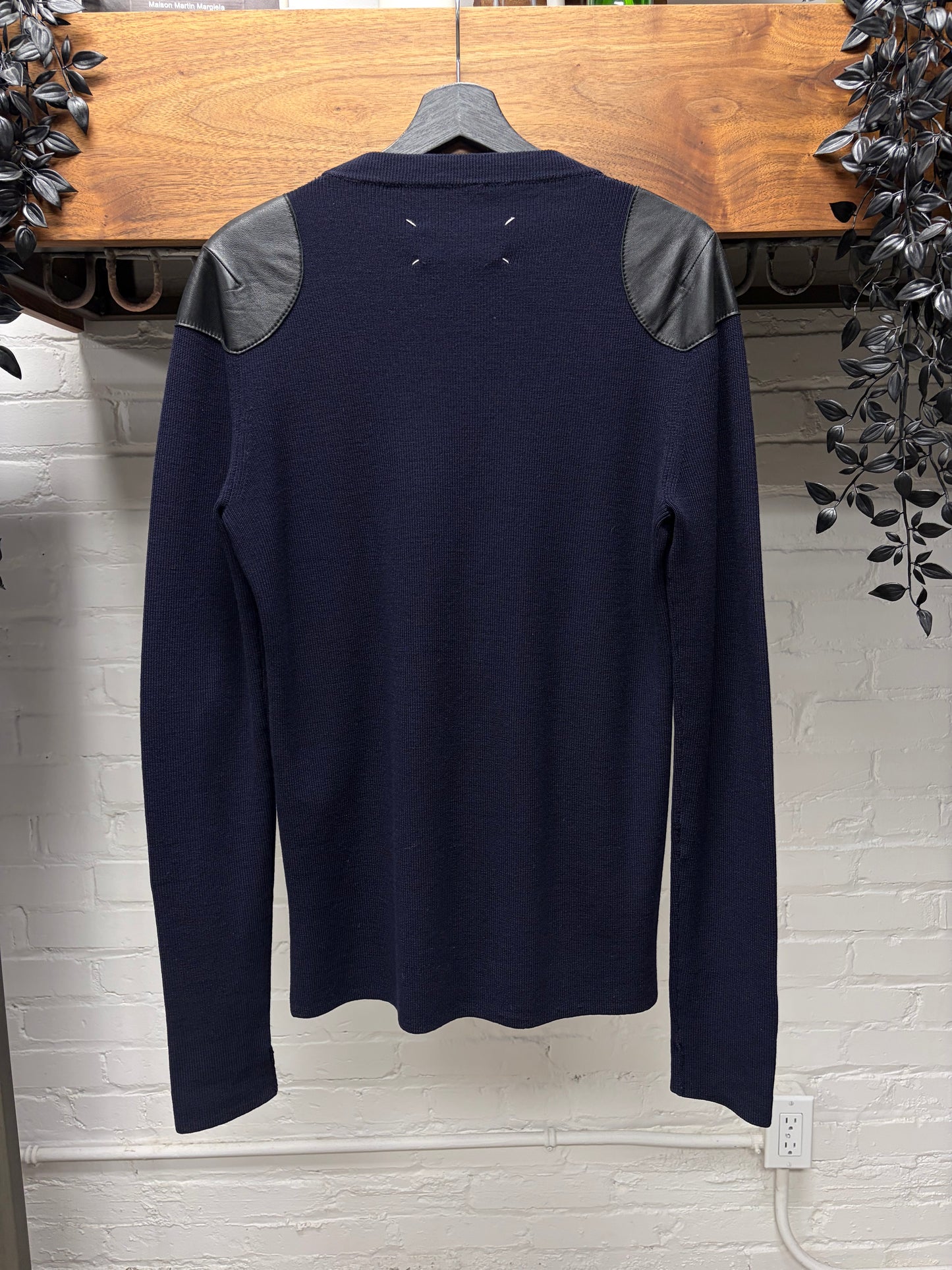 SS2015 Maison Margiela Leather Patch ‘Thumbhole’ Navy Blue Ribbed Knit Sweater