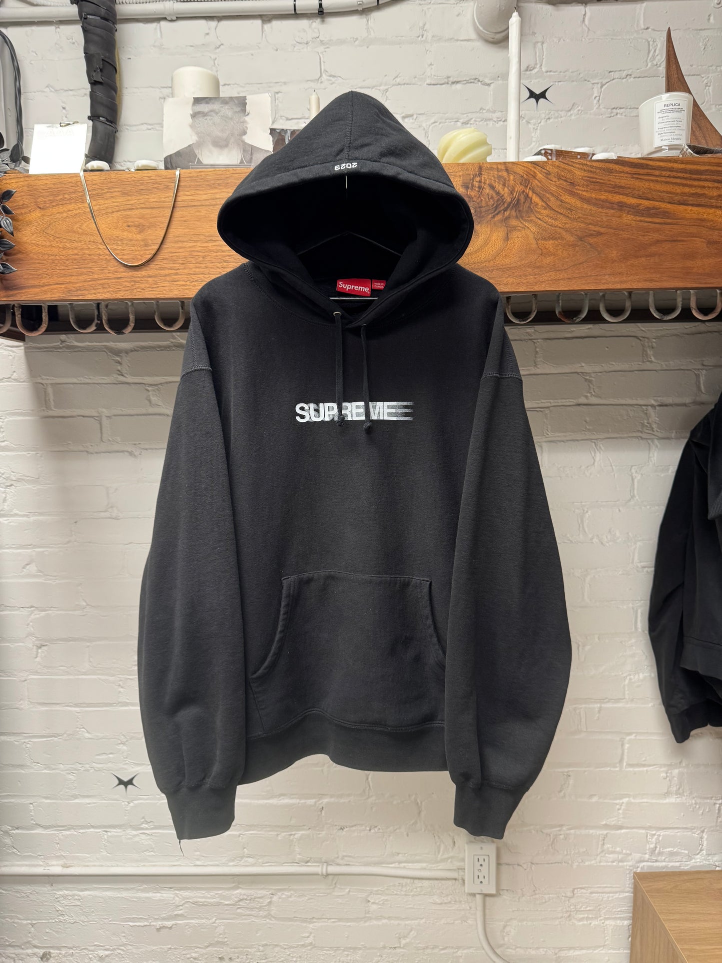 Supreme Black/White Motion Logo’ Pullover Hoodie