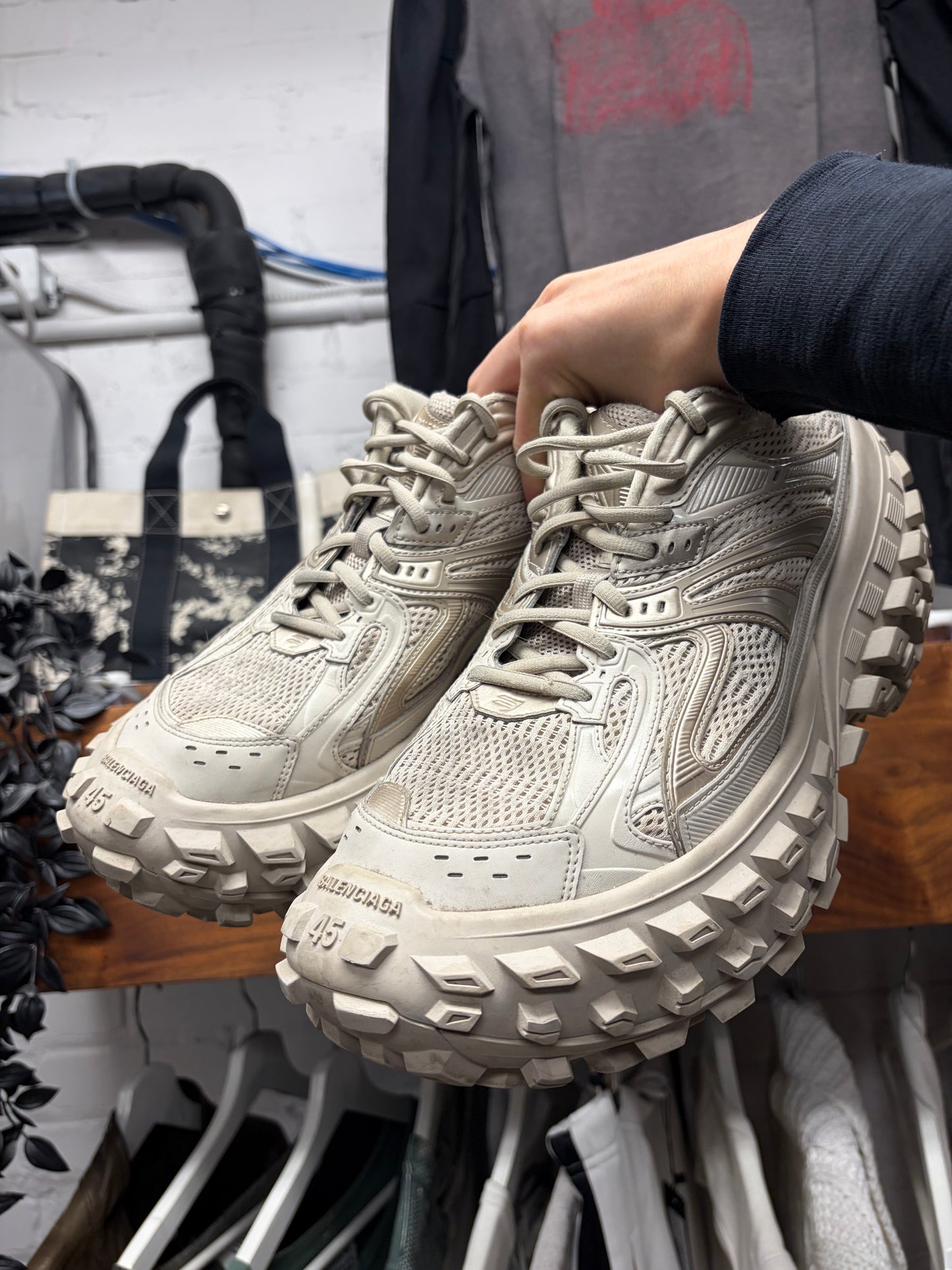 Balenciaga ‘Defender’ Cream Tire Sole Low Top Sneakers
