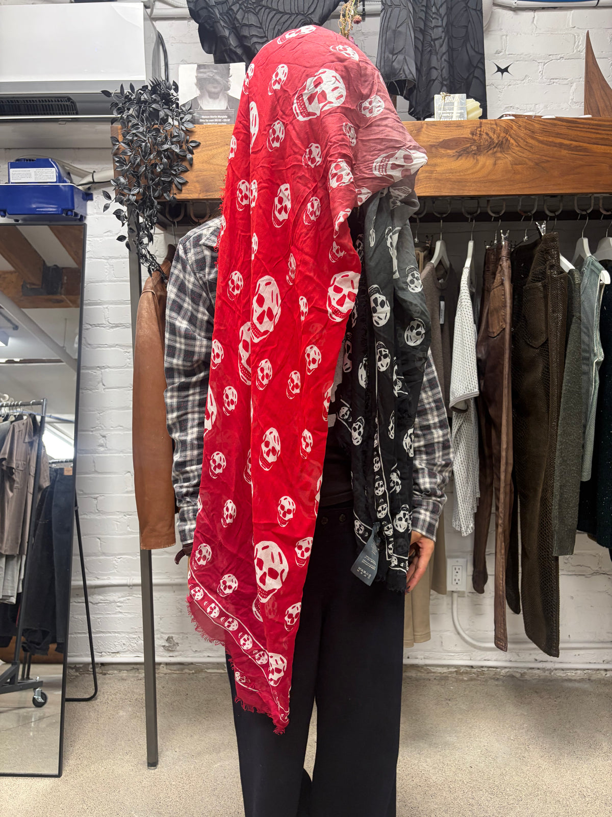 Alexander McQueen XL size Silk Black/Red Skull Print Scarf