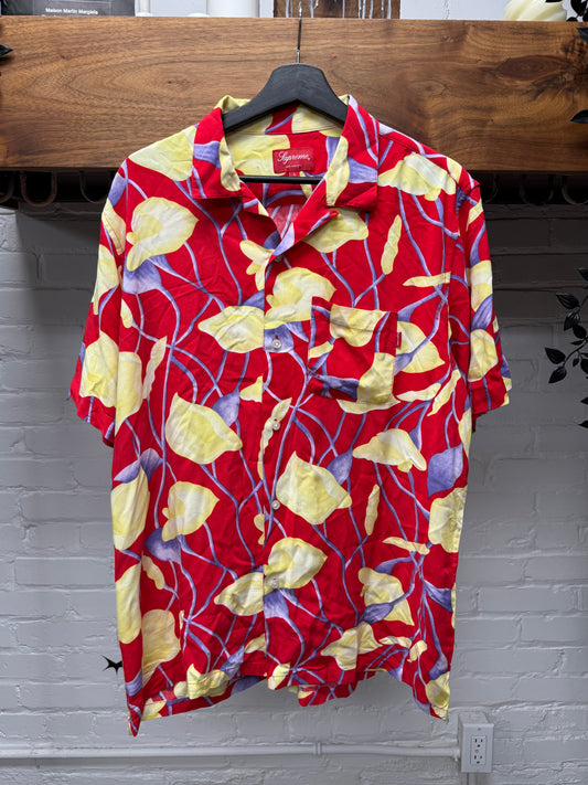 SS2018 Supreme ‘Lily’ Gold/Red Camp Collar Rayon Shirt