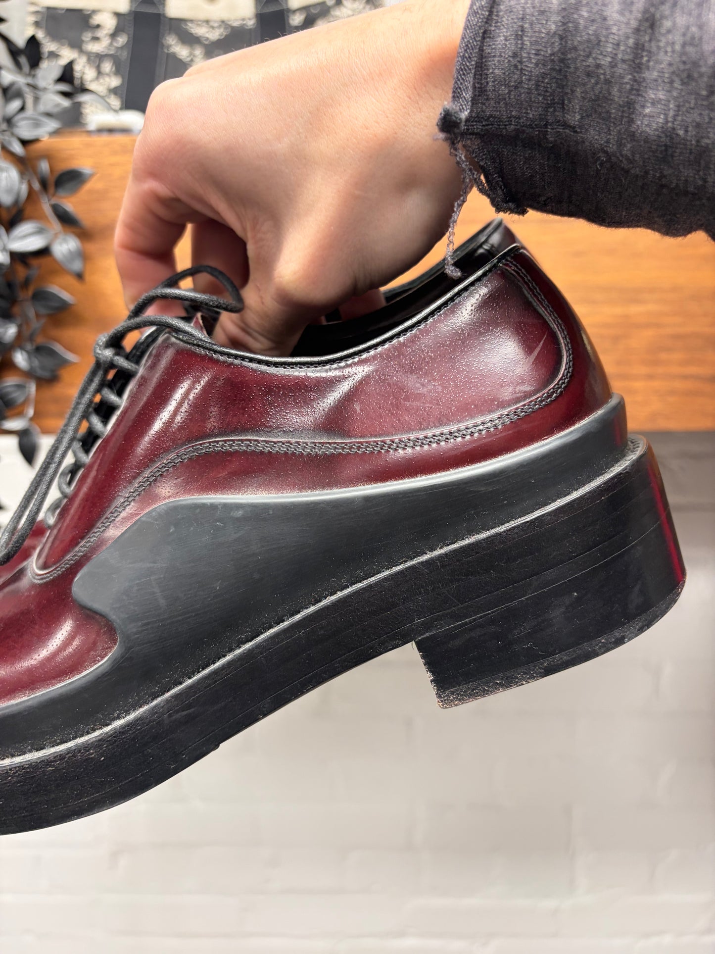 AW2015 Prada Brushed Red Leather Wingtip Oxford Derbys