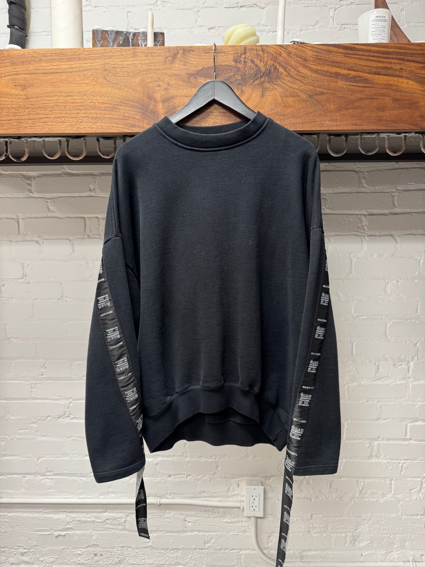 SS2019 Vetements ‘Wash Tag’ Sweatshirt