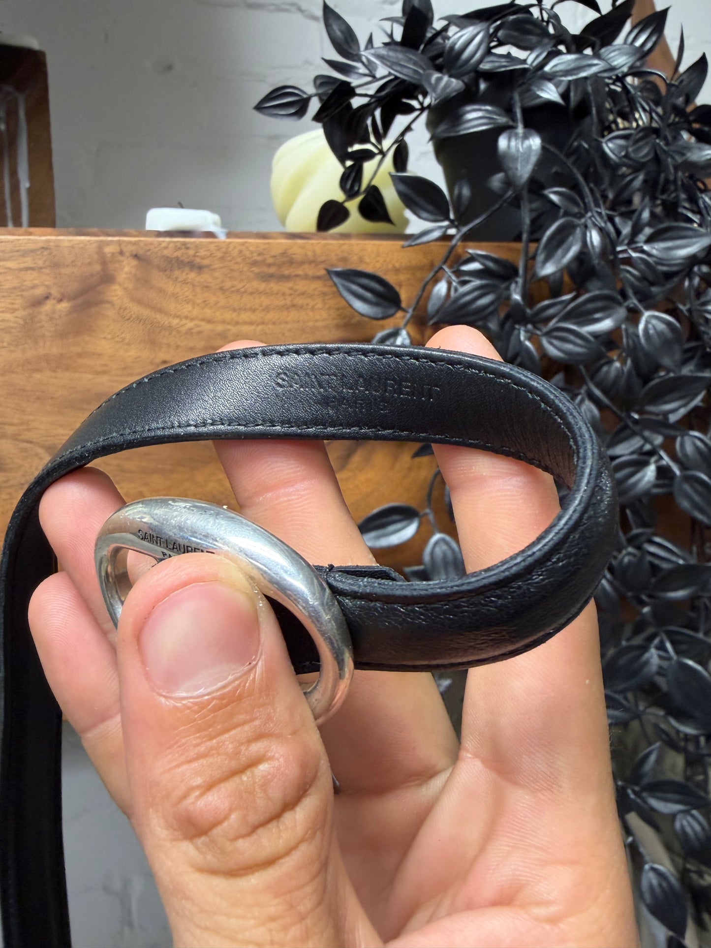 Saint Laurent Glossed Black Leather Silver ‘Oval Buckle’ Thin Belt