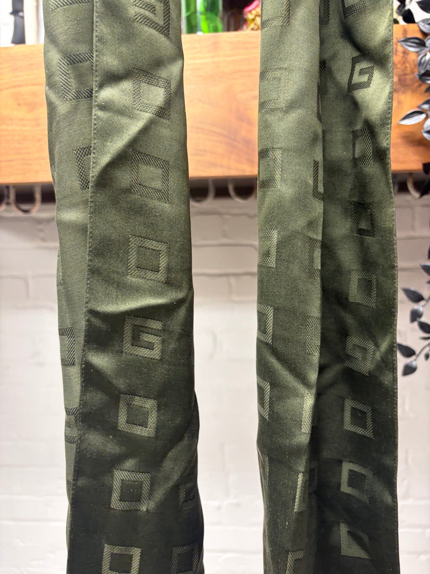 Gucci by Tom Ford ‘Square G Logo’ Forest Green Silk Scarf