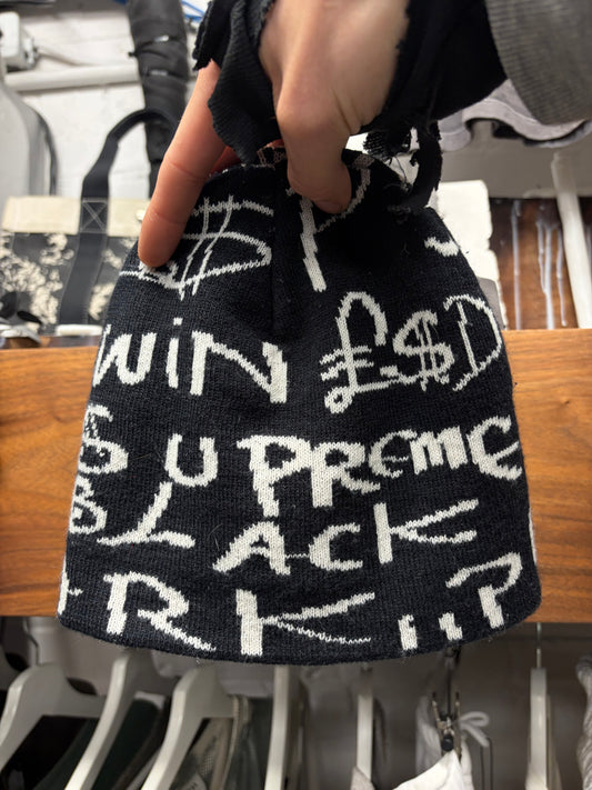 AW2020 Supreme ‘Black Ark’ Black/White Beanie