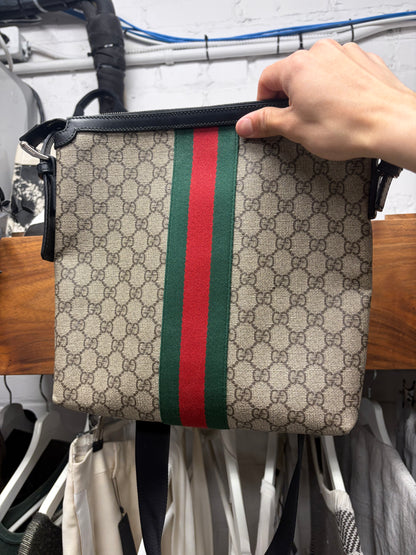 Gucci ‘GG Web Supreme’ Canvas Monogram Flat Messenger Bag
