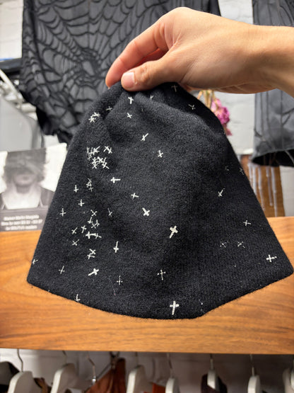 AW2002 Undercover ‘Witches Cell Division’ Black/White Cross Beanie