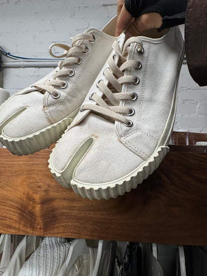 Maison Margiela ‘Tabi’ Split Toe Low Top Sneakers