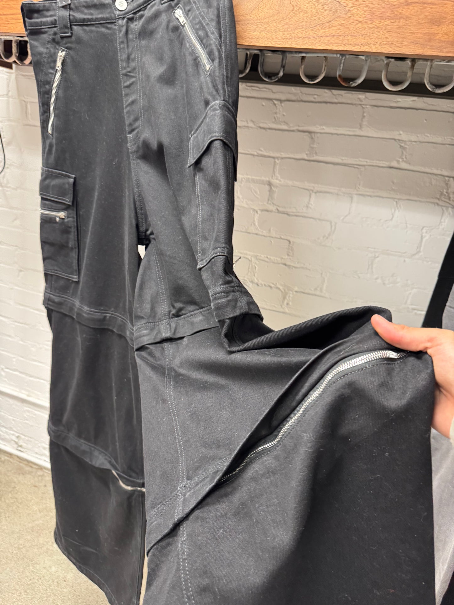 Vetements ‘Detachable’ Zip Layered Wide Leg Cargo Pants
