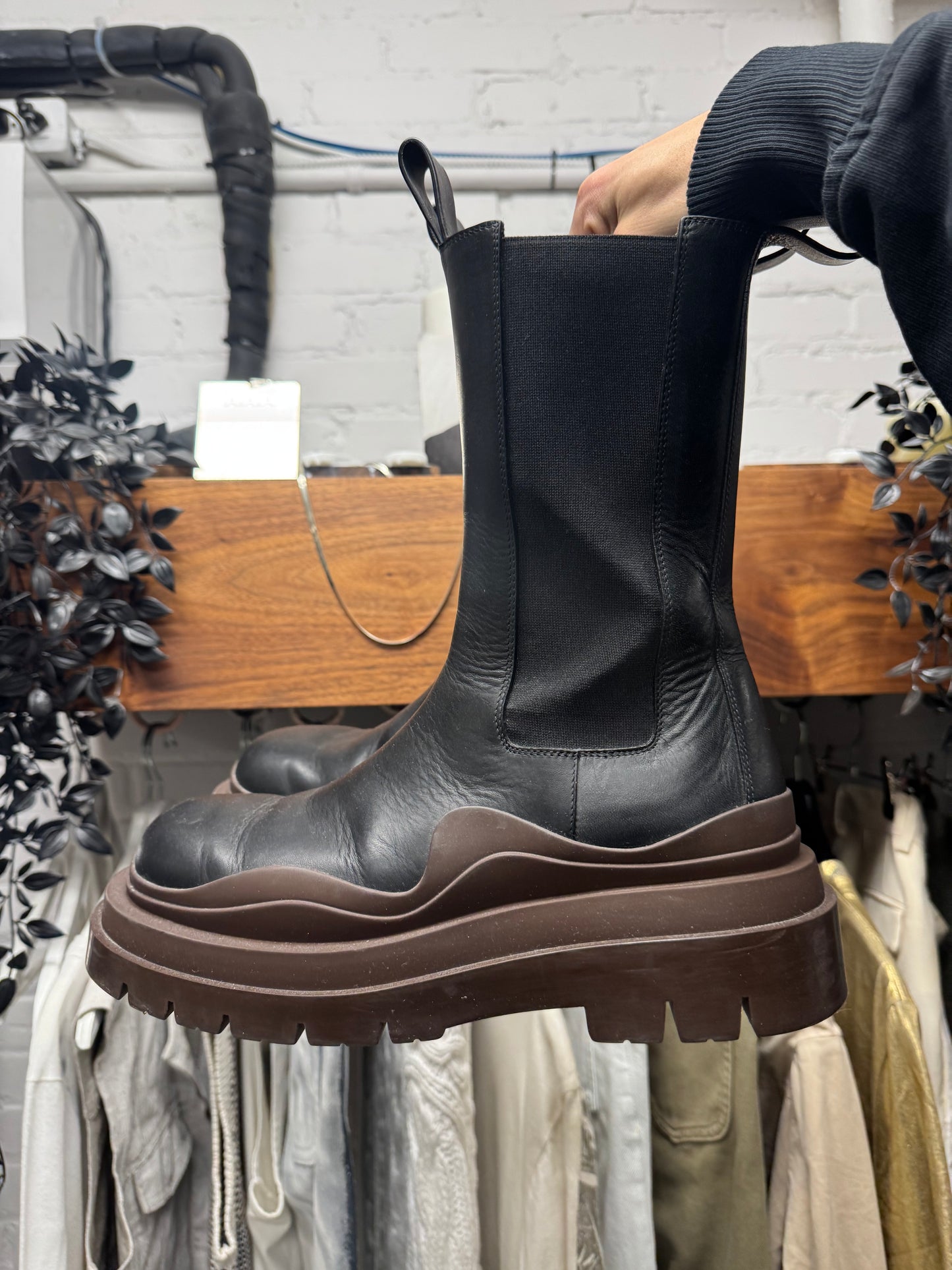 Bottega Veneta Brown/Black ‘Tire’ Leather Platform Sole Boots