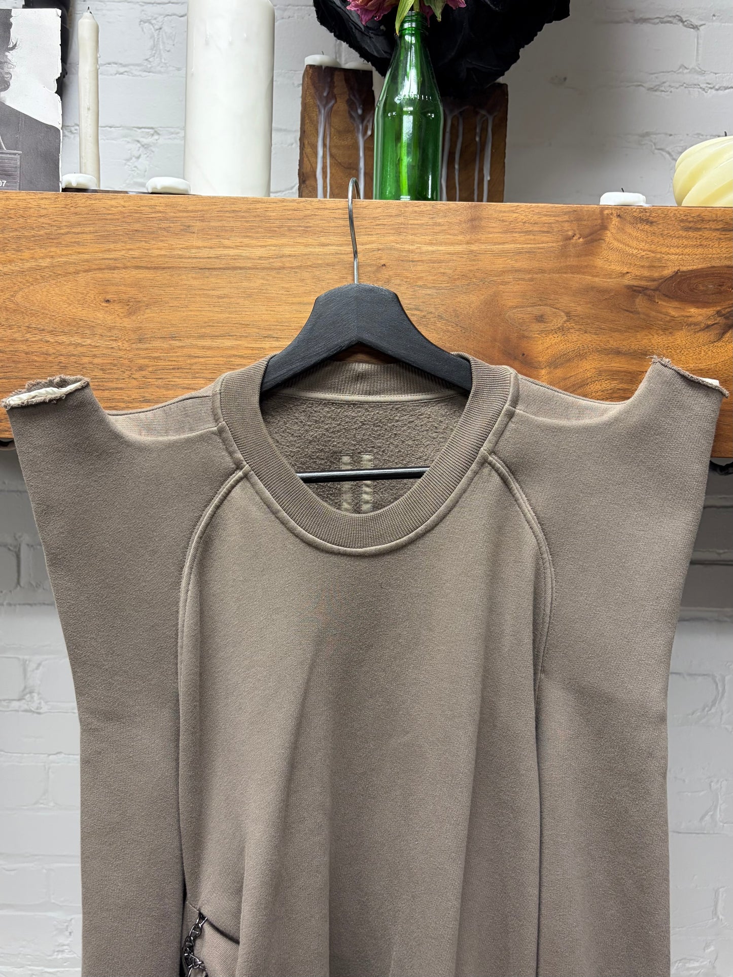 SS2025 Rick Owens ‘Hollywood’ Tec Shoulder Horns Dust Sweatshirt