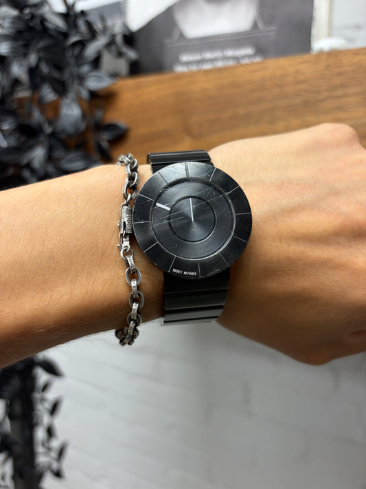 Issey Miyake by Seiko ‘TO’ Black Minimal Watch