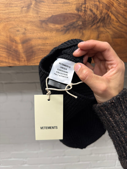 Vetements Ribbed Black Knit Balaclava/Ski Mask