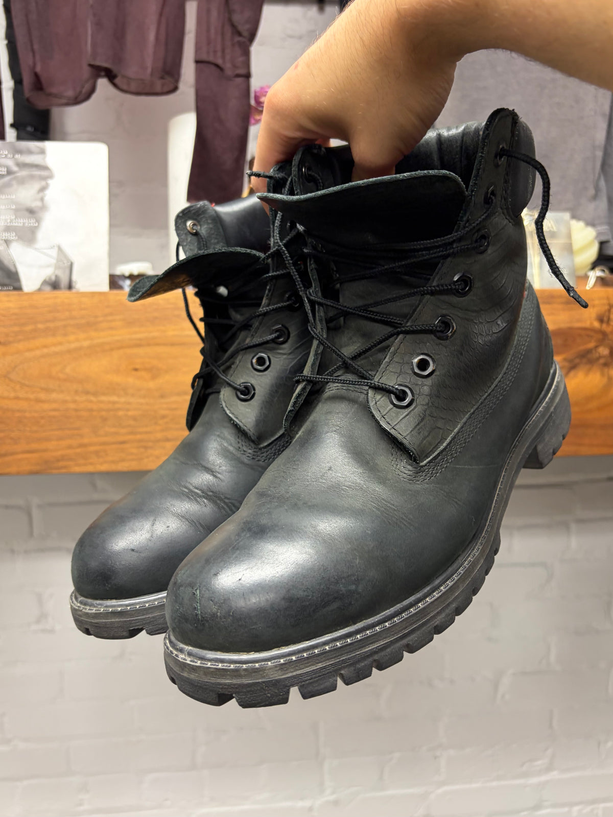 AW2013 Supreme x Timberland Snakeskin Embossed Black Leather 6 inch Premium Waterproof Boots
