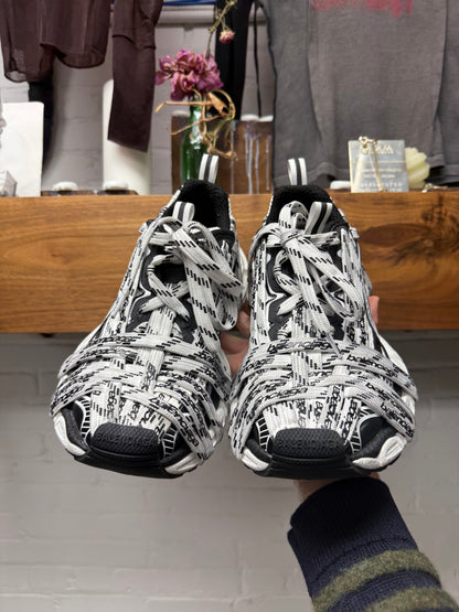 Balenciaga ‘3XL’ Extreme Laces Black/White Low Top Sneakers