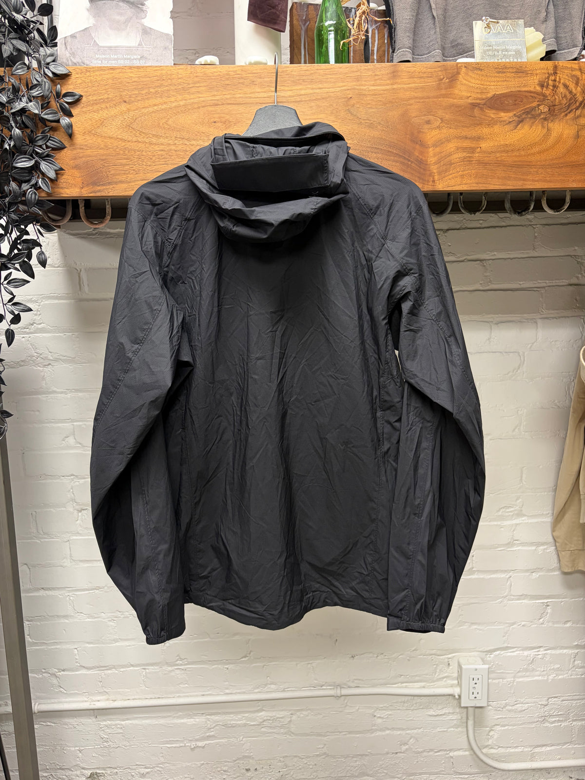 Arc’teryx ‘Nodin’ Black Nylon Zip Lightweight Shell Jacket