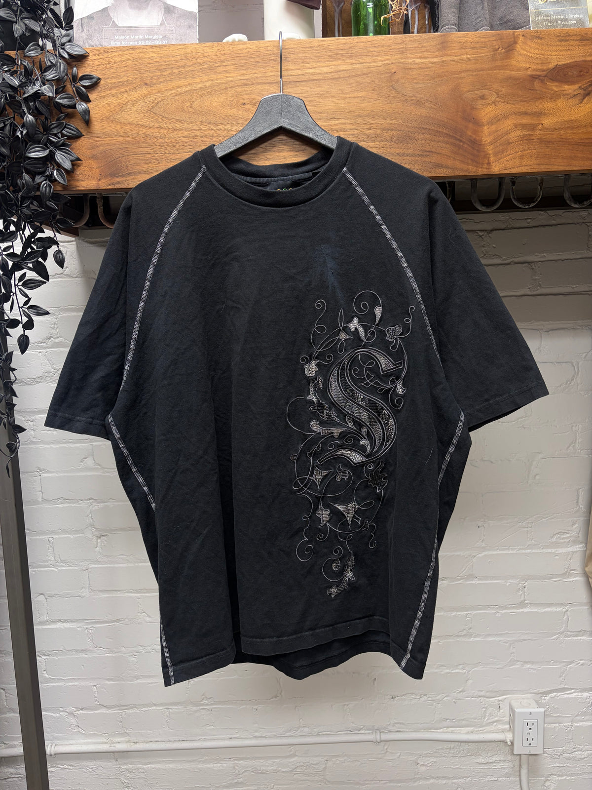SS2023 Supreme x Coogi Black Raglan Short Sleeve Embroidered Logo T-Shirt